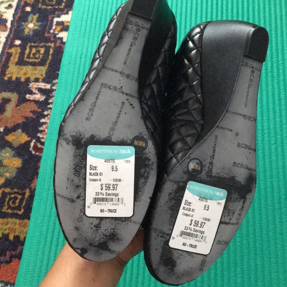 Black Wedge Heels 👠🖤 - Picture 5 of 5